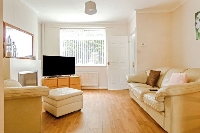 8, Hawthorn Road, Ashington photo 2