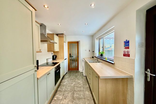 16, South View, Langley Park photo 3