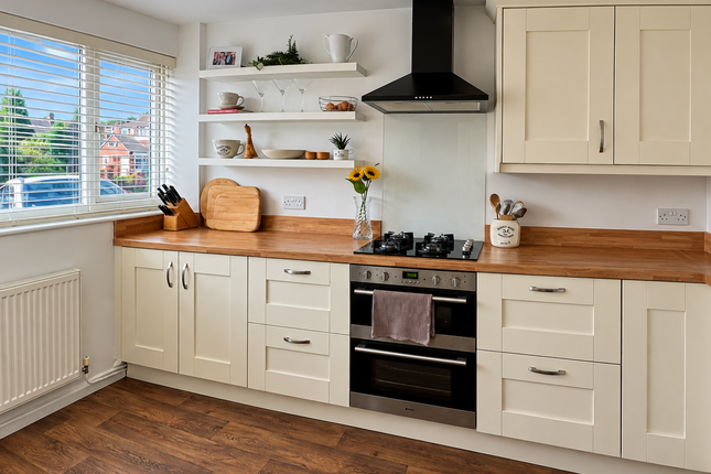 Woodland Way, Burntwood photo 3