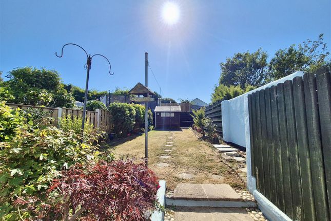 9, Tremearne Road, Porthleven photo 2