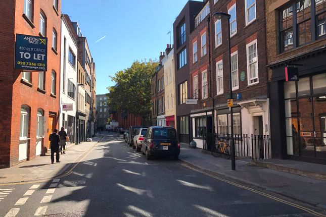 Thumbnail Flat to rent in Britton Street, Clerkenwell