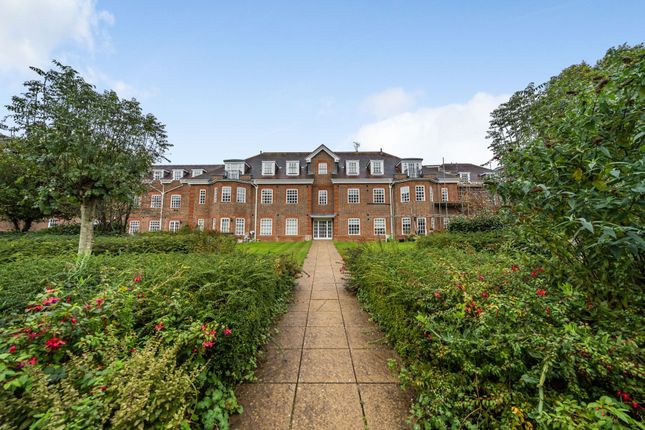 Ravens Court, Castle Village photo 3