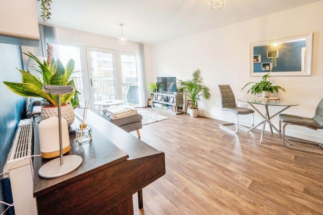 2-bed flat on 9, Hamilton Apartments, 2, Spring Street, Birmingham, £225,000