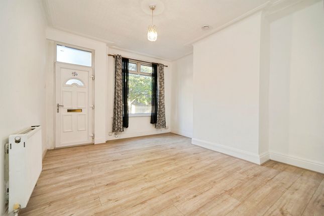50, Nowell Mount, Leeds photo 2