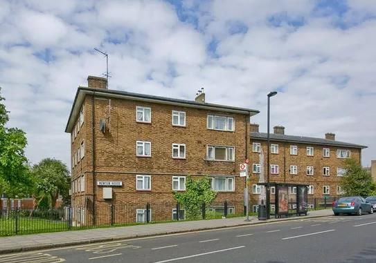 Thumbnail Flat to rent in Newton House, Abbey Road, St. John's Wood, London
