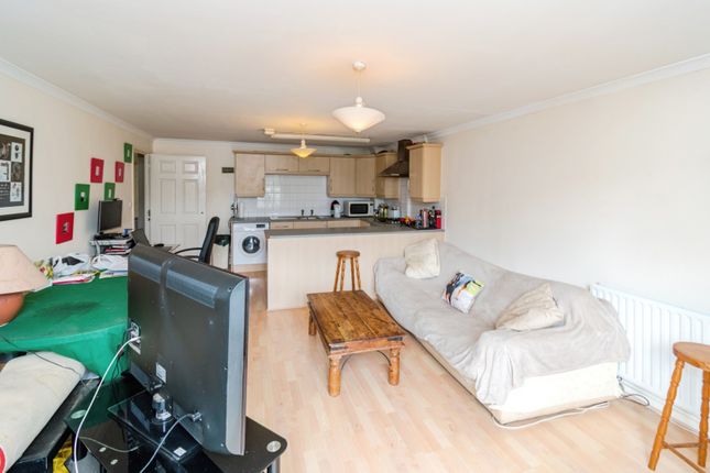 Flat 28, Central Park, 8, Palmerston Road, Hampshire photo 4