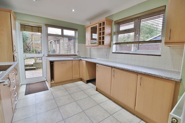 1, Penny Place, Waterlooville photo 3