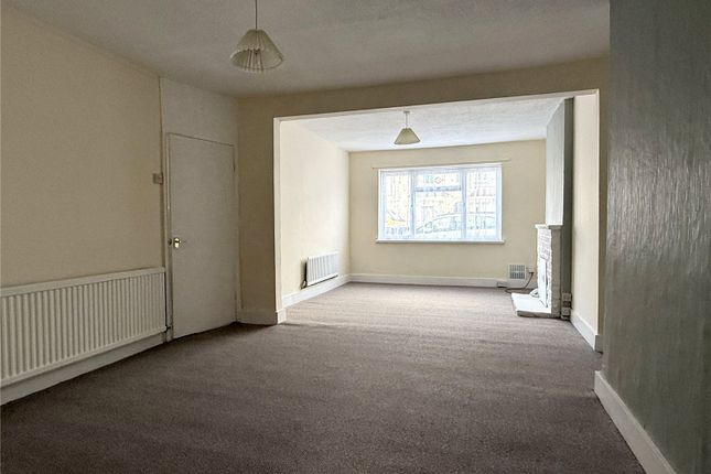 213, Cricklade Road, Swindon photo 4