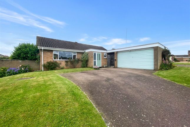 Thumbnail Bungalow for sale in Chester Gardens, Grantham, Lincolnshire