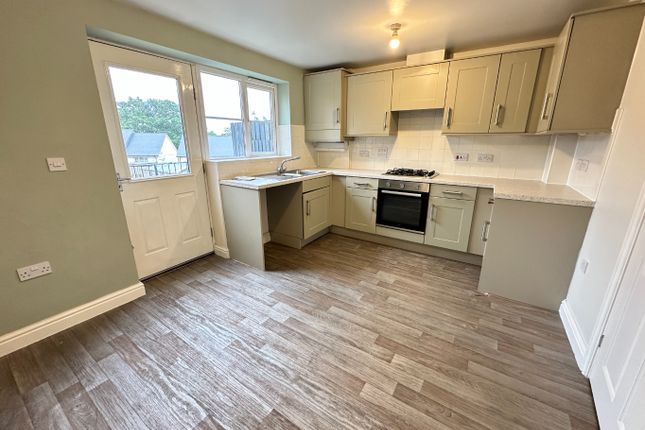 10 Oak Moor Drive, Launceston, Cornwall photo 4
