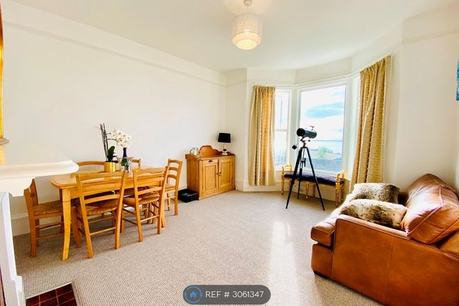 A Wavecrest, Wave Crest Basement Apartment, Whitstable photo 3