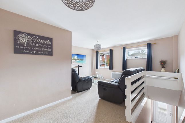 89, Sturcombe Avenue, Paignton photo 2