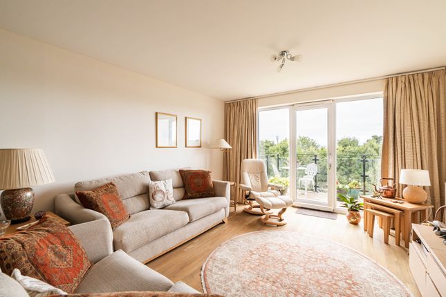 Thumbnail Flat for sale in 1/7 Burnbrae Park, Edinburgh