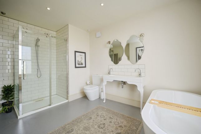 36, Grove Road, Kent photo 3