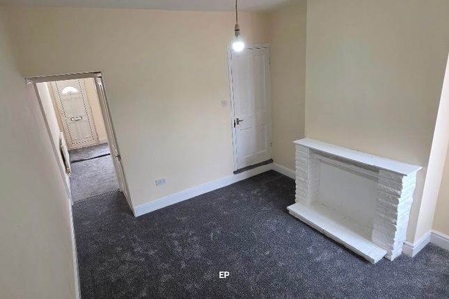 25 Meynell Road, Leicester photo 5
