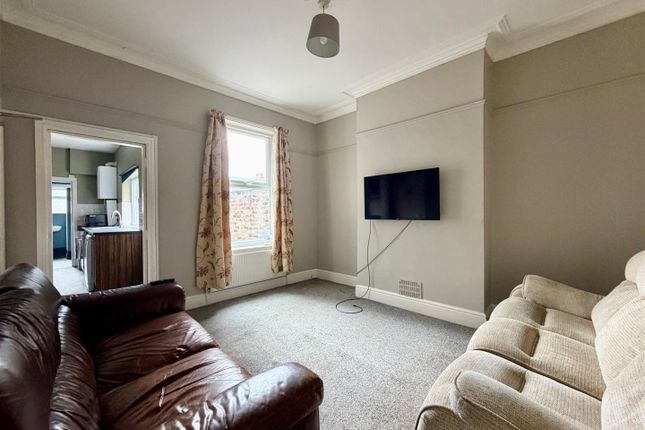 15, Vyner Street, York photo 2