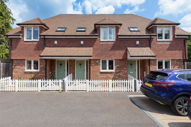 Thumbnail Terraced house for sale in High Street, Lingfield