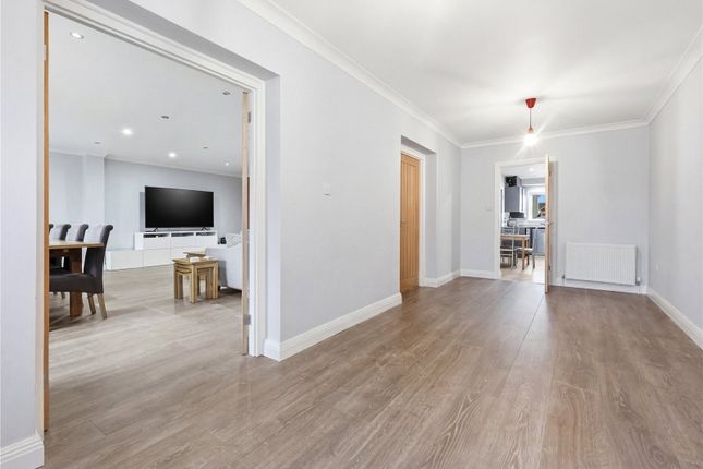16, Fortescue Chase, Essex photo 4