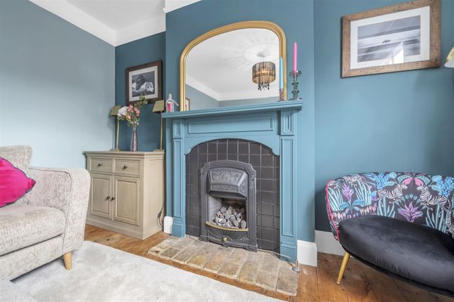 Orchard Crescent, 16, Short Brackland, Bury St. Edmunds photo 4
