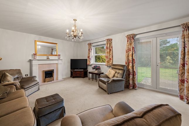 4, Belton Gardens, Grantham photo 2