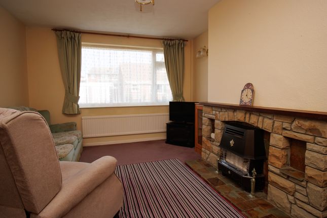 2, Watson Close, Hunmanby photo 4