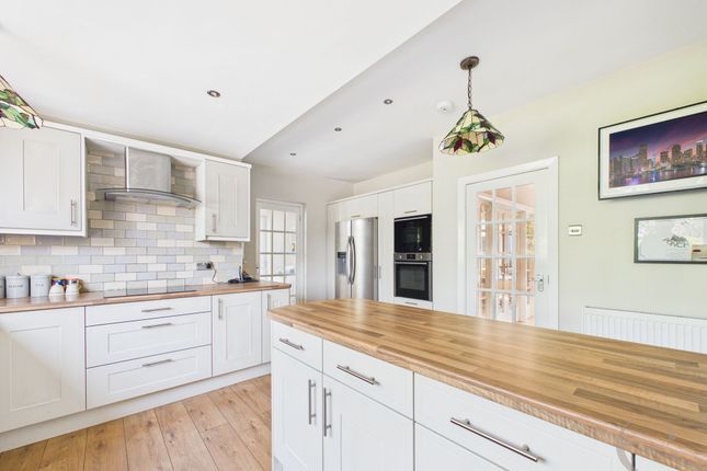 12 Mayfield Drive, Sunderland photo 2
