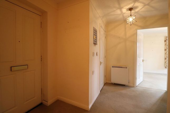 Goodrich Court,Flat 43, Gloucester Road, Ross-on-wye photo 2