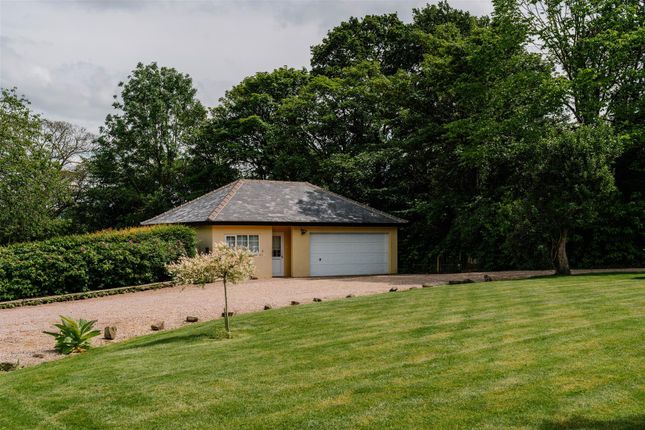 Pond House, Malthouse Lane, Chesterfield photo 3
