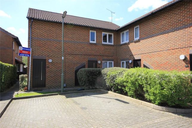 32, Littlemead, Woking photo 4