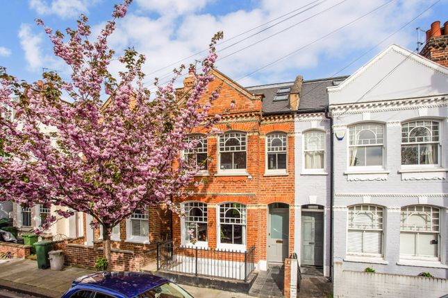 Flat for sale in Cranbury Road, London