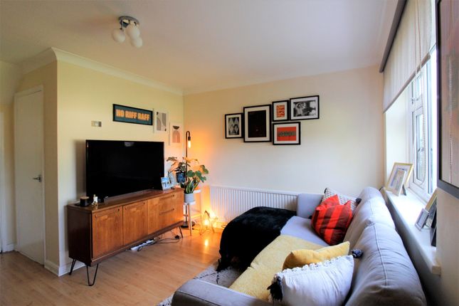 Flat to rent in Bulwer Road, Barnet