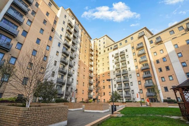 1-bed flat on Elmwood Lane, Leeds, £115,000