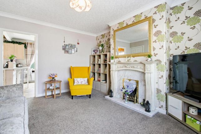 76, Gleniffer Drive, Glasgow photo 4