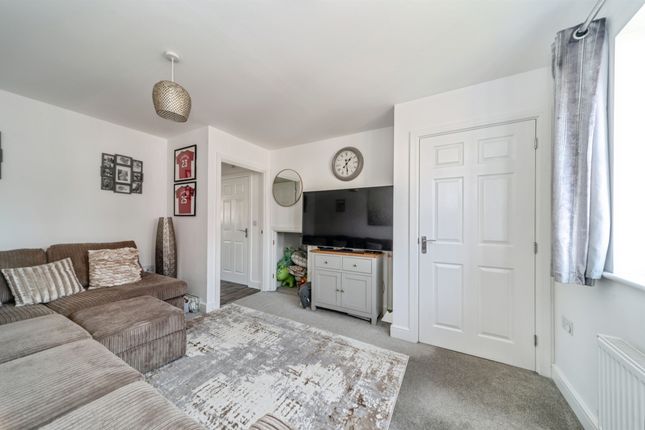 10, Conifer Way, SHEFFORD photo 4