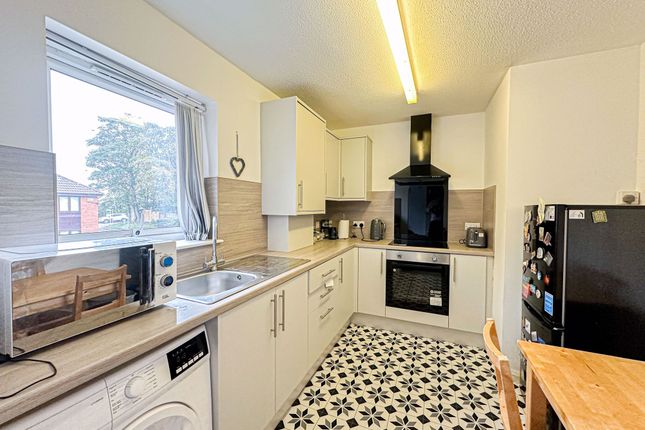 15 Village Court Thingwall Road, Wirral photo 2