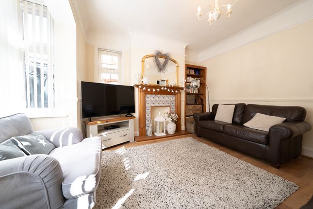 11 Newtown Linford Lane, Leicester photo 3