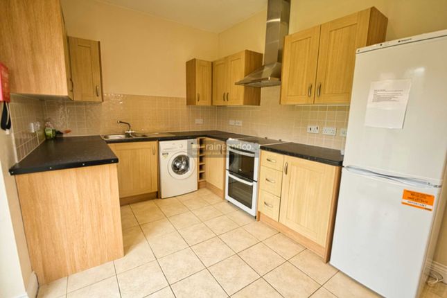 Town house to rent in Waight Close, Hatfield