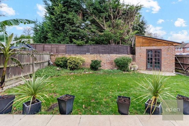 103 Blacklands, West Malling photo 2