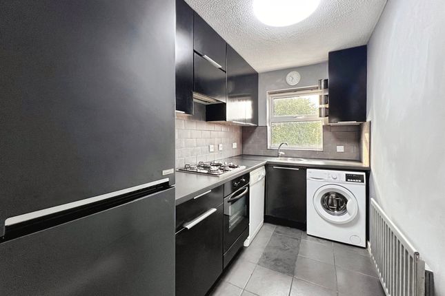 24, St. Laurence Way, Alcester photo 2