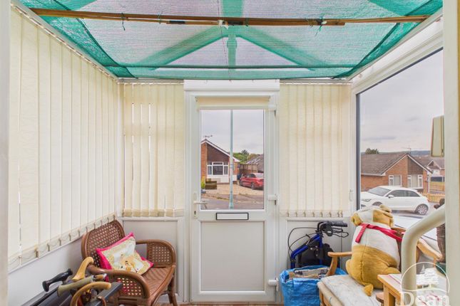 82, Lakeside Avenue, Lydney photo 4