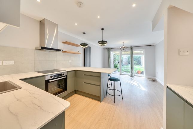 88, George Lane, Hayes photo 2