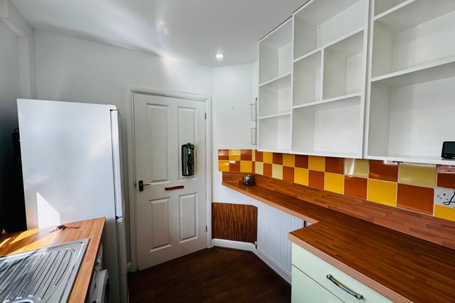 151 Lower Road, Faversham photo 4