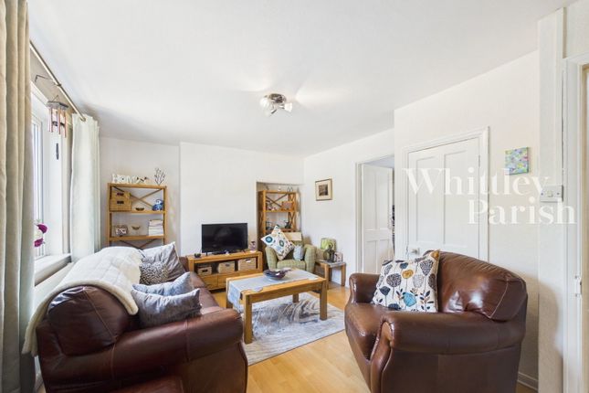 3, Hargham Close, Attleborough photo 3