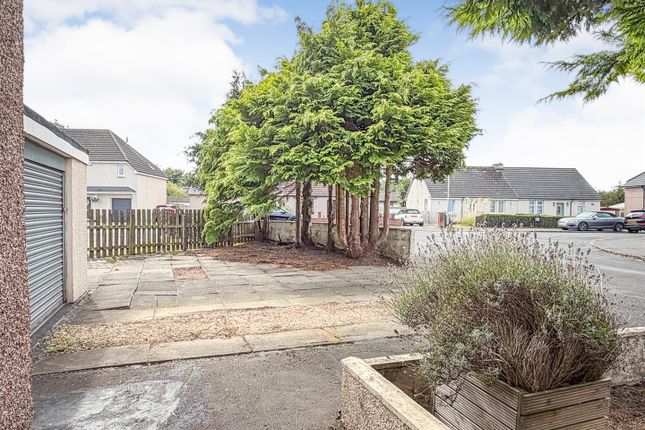 2, Queens Crescent, Motherwell photo 2