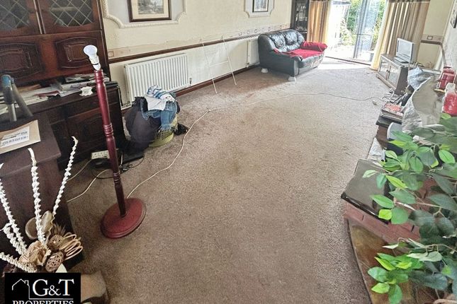 8 Coppice Close, Wolverhampton photo 4