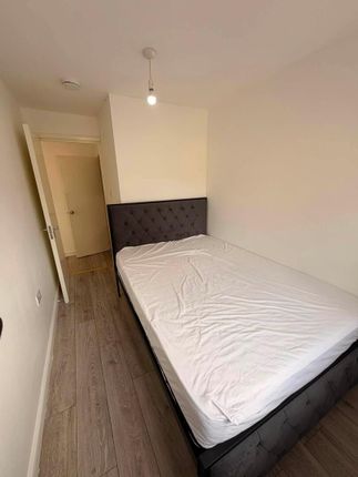 16A, The Link, Enfield photo 3