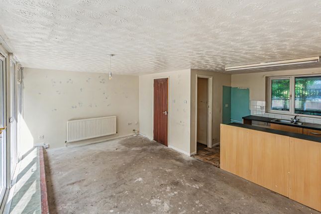 Flat 14, Andover photo 4
