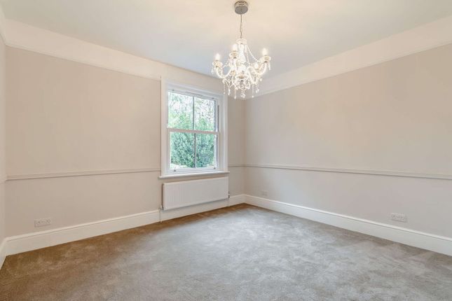 Flat for sale in Cranston Road, East Grinstead