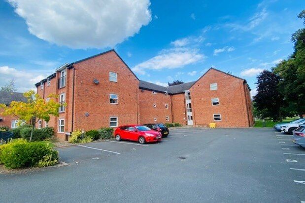 Flat to rent in St. Thomas House, Lichfield