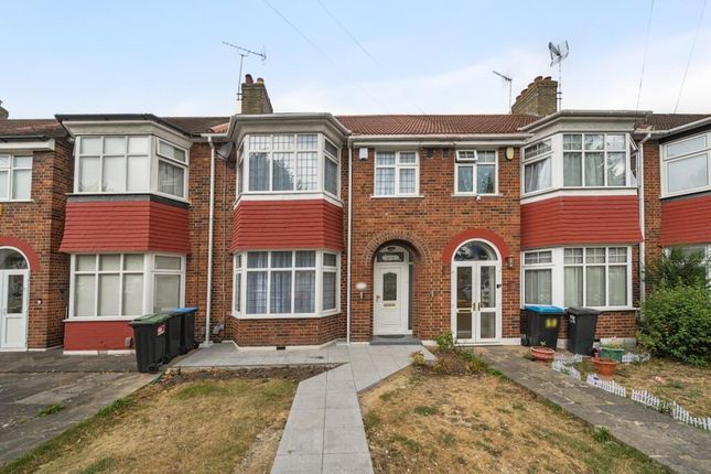Outstanding 3 Bedroom House To Let